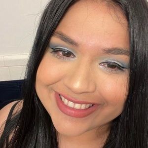 Meet your Posher, Kiara